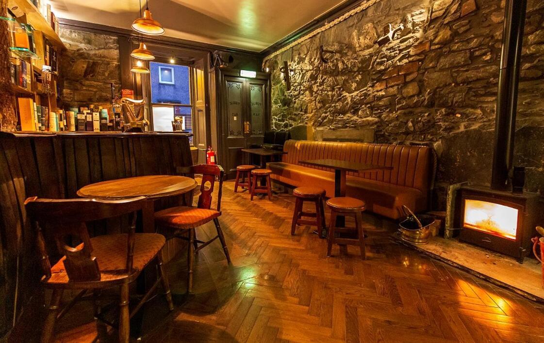 The Whisky Vaults Otel Oban Dış mekan fotoğraf